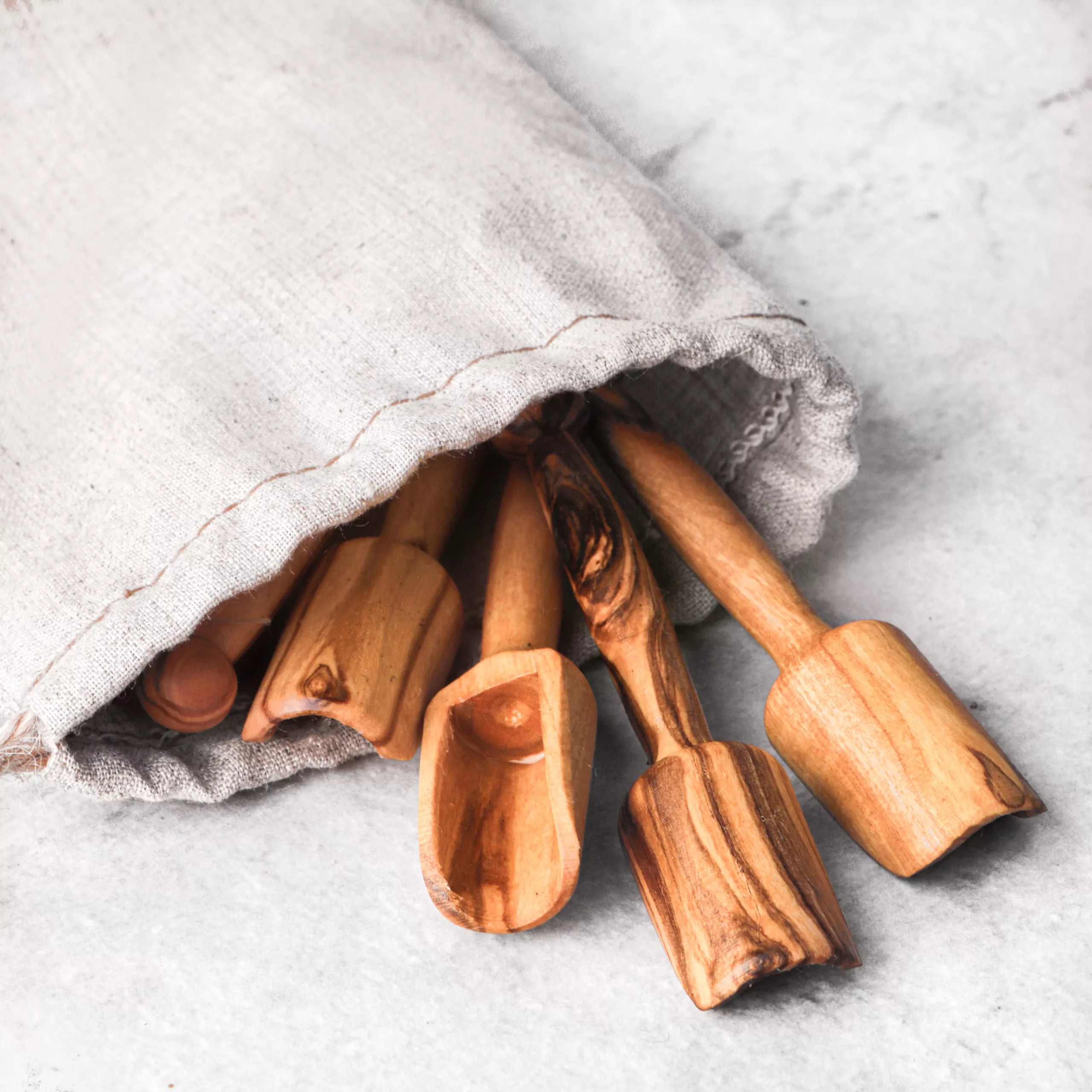 Cuillère à épices en bois d’olivier