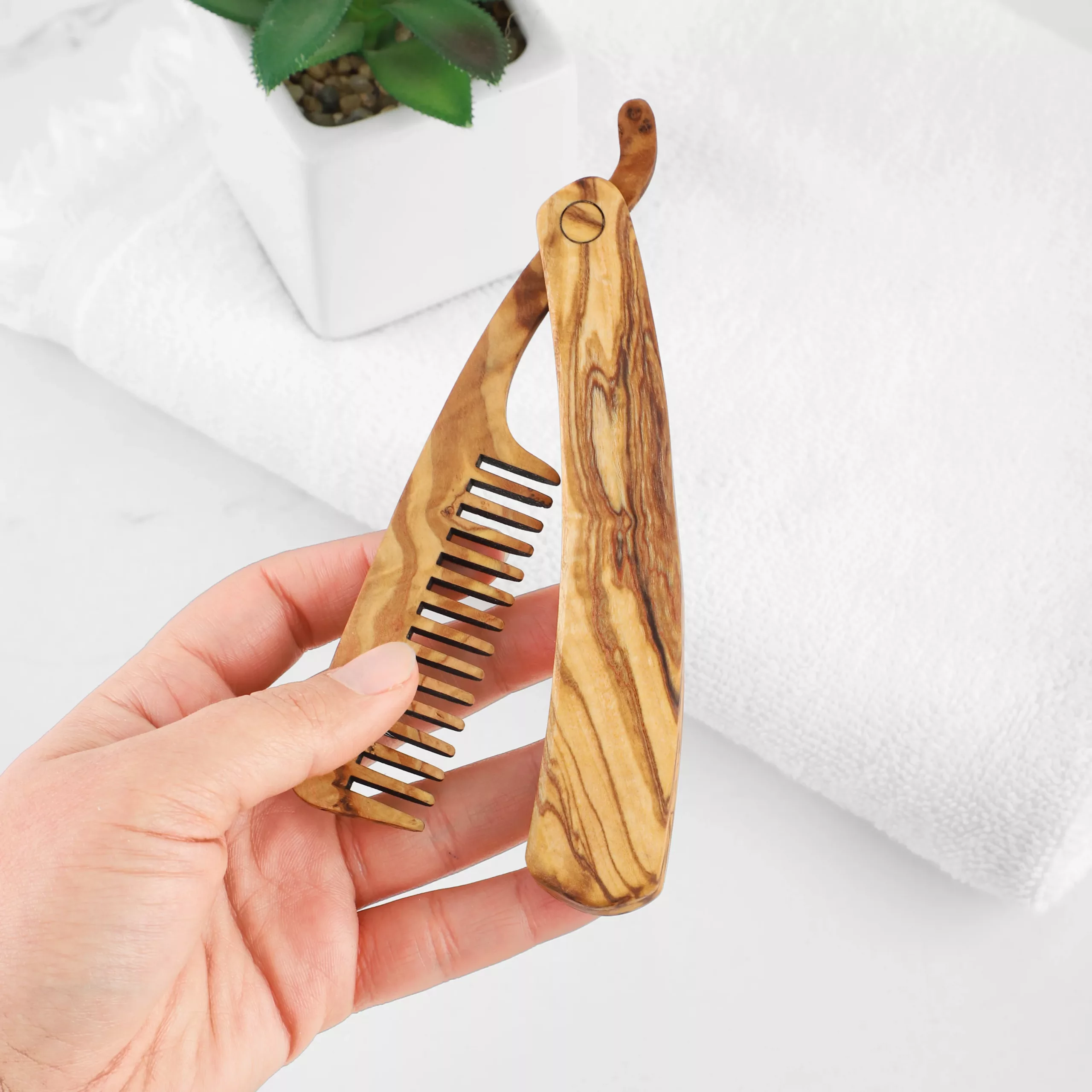Peigne à barbe en bois d’olivier