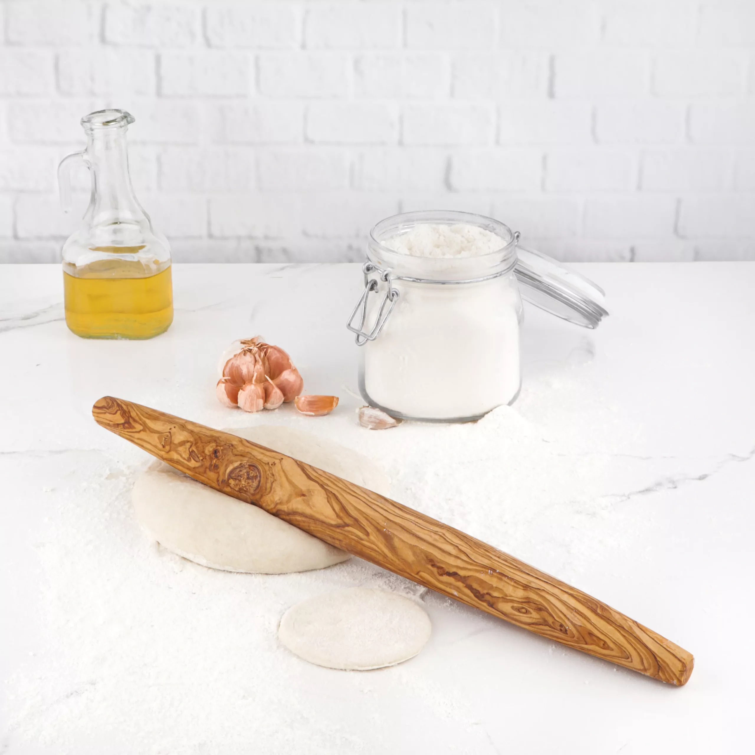 Rouleau à pâtisserie en bois d’olivier sculpté
