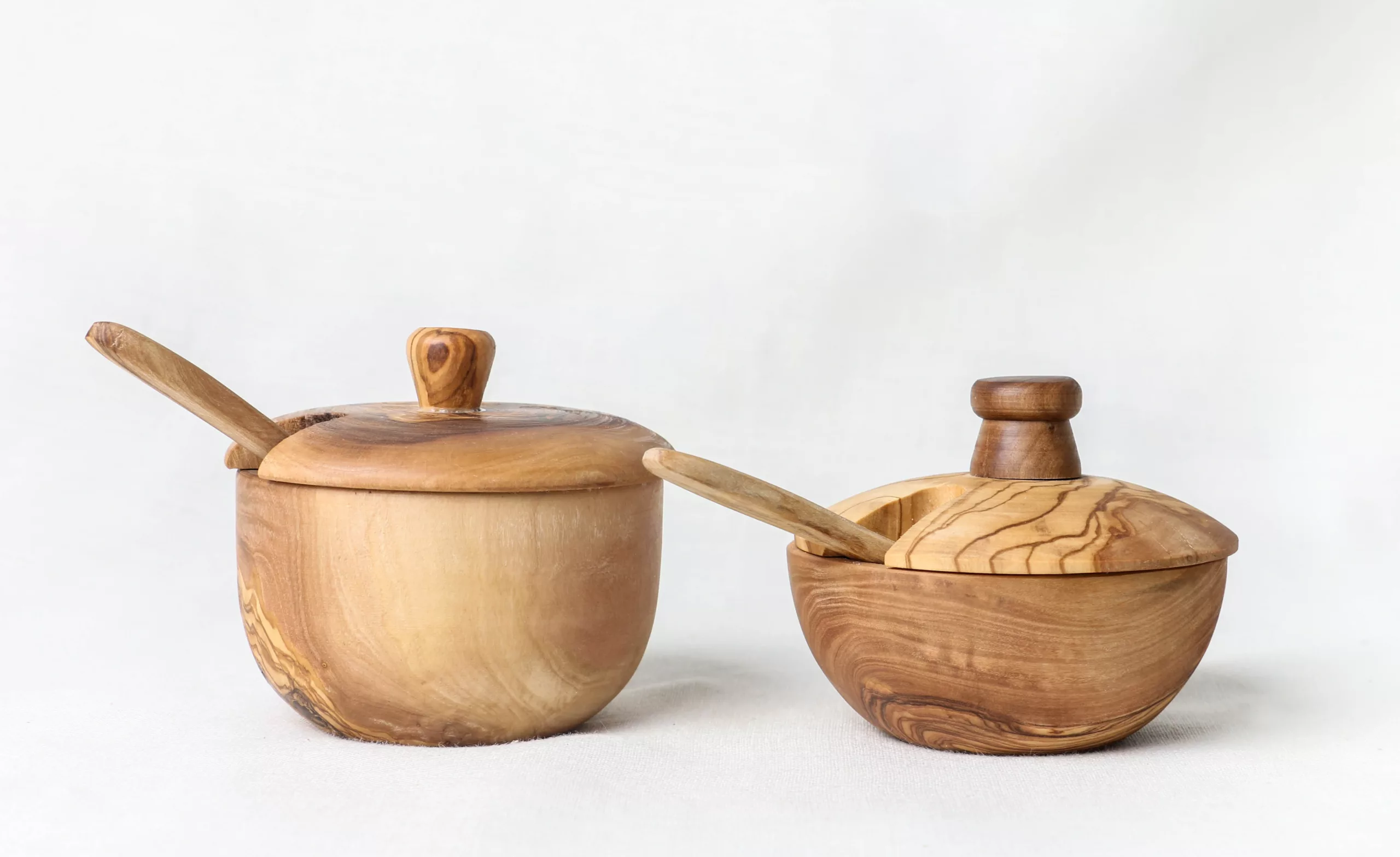 Boîte à épices avec cuillère