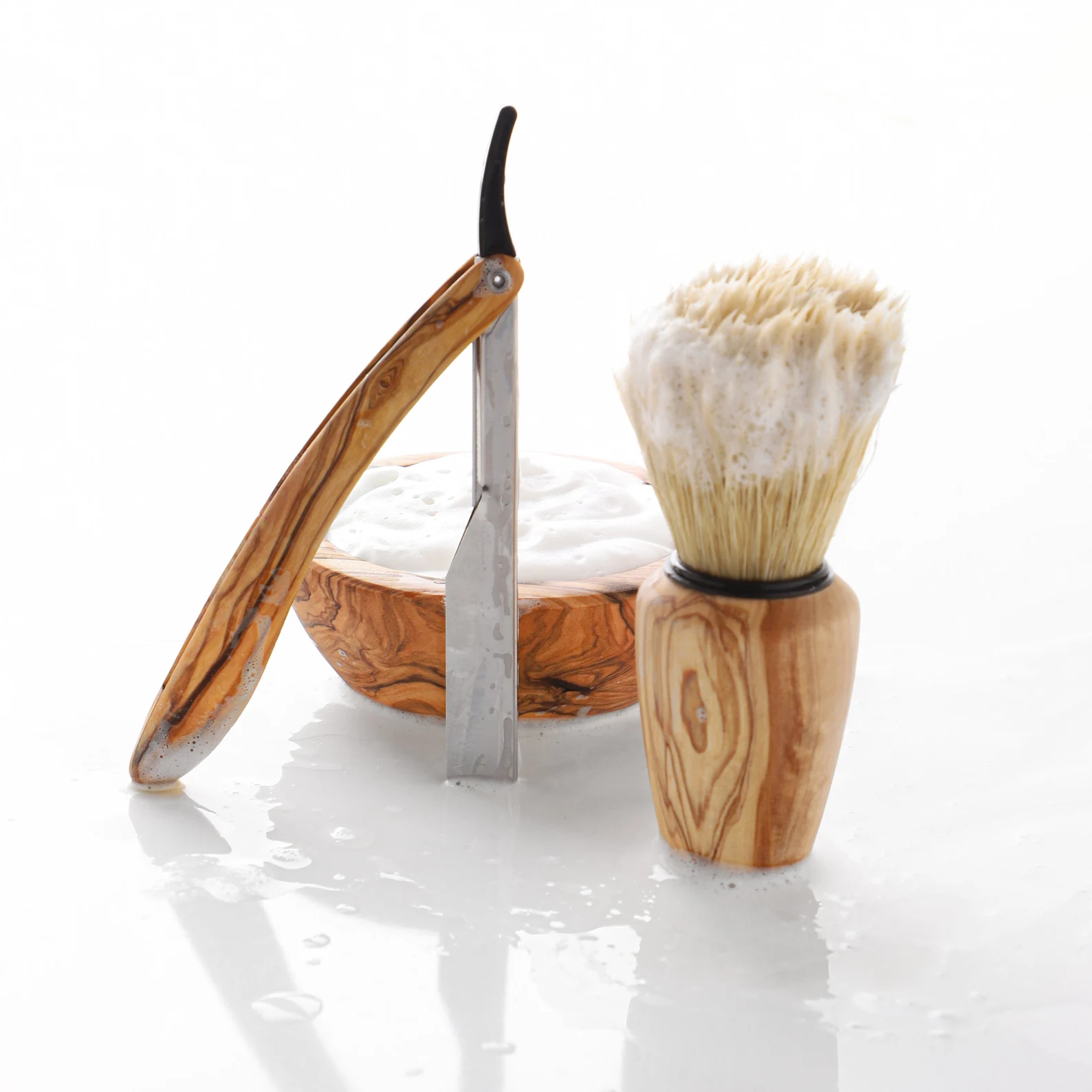 Kit de rasage classique en bois d'olivier - Image 3