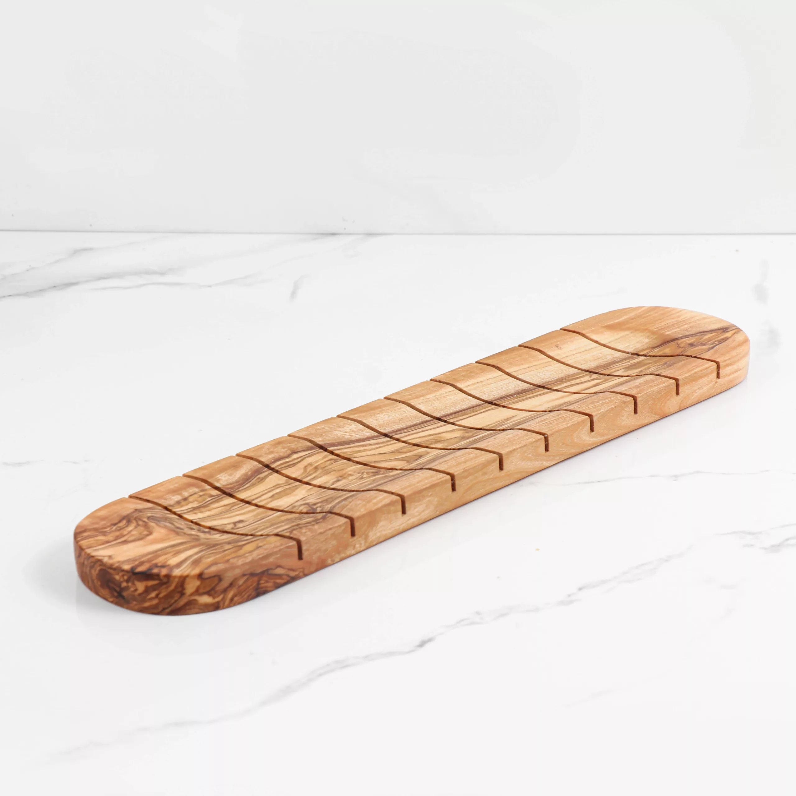 Planche à pain artisanale en bois d’olivier